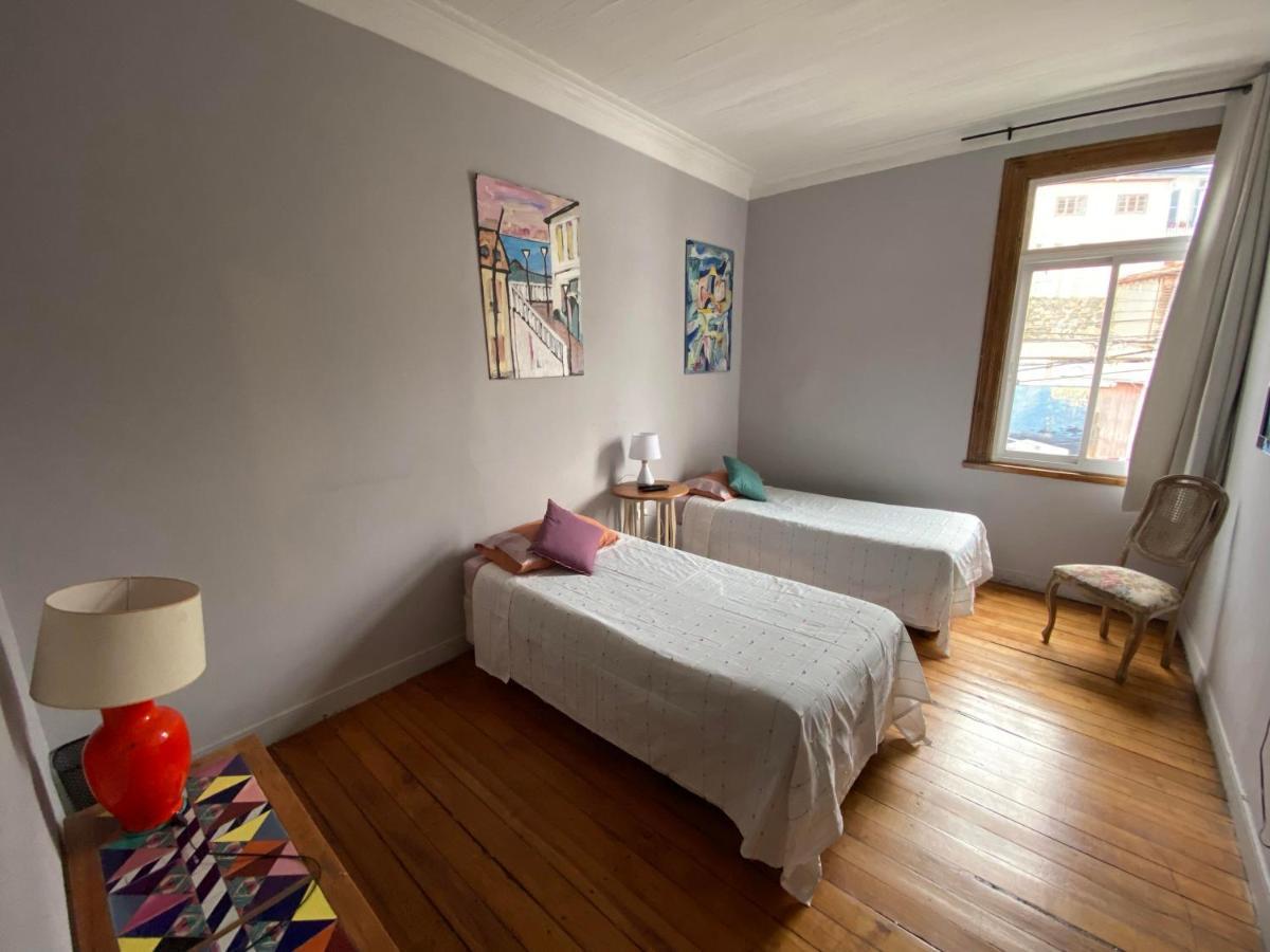 Casa Urriola B&B ヴァルパライソ エクステリア 写真
