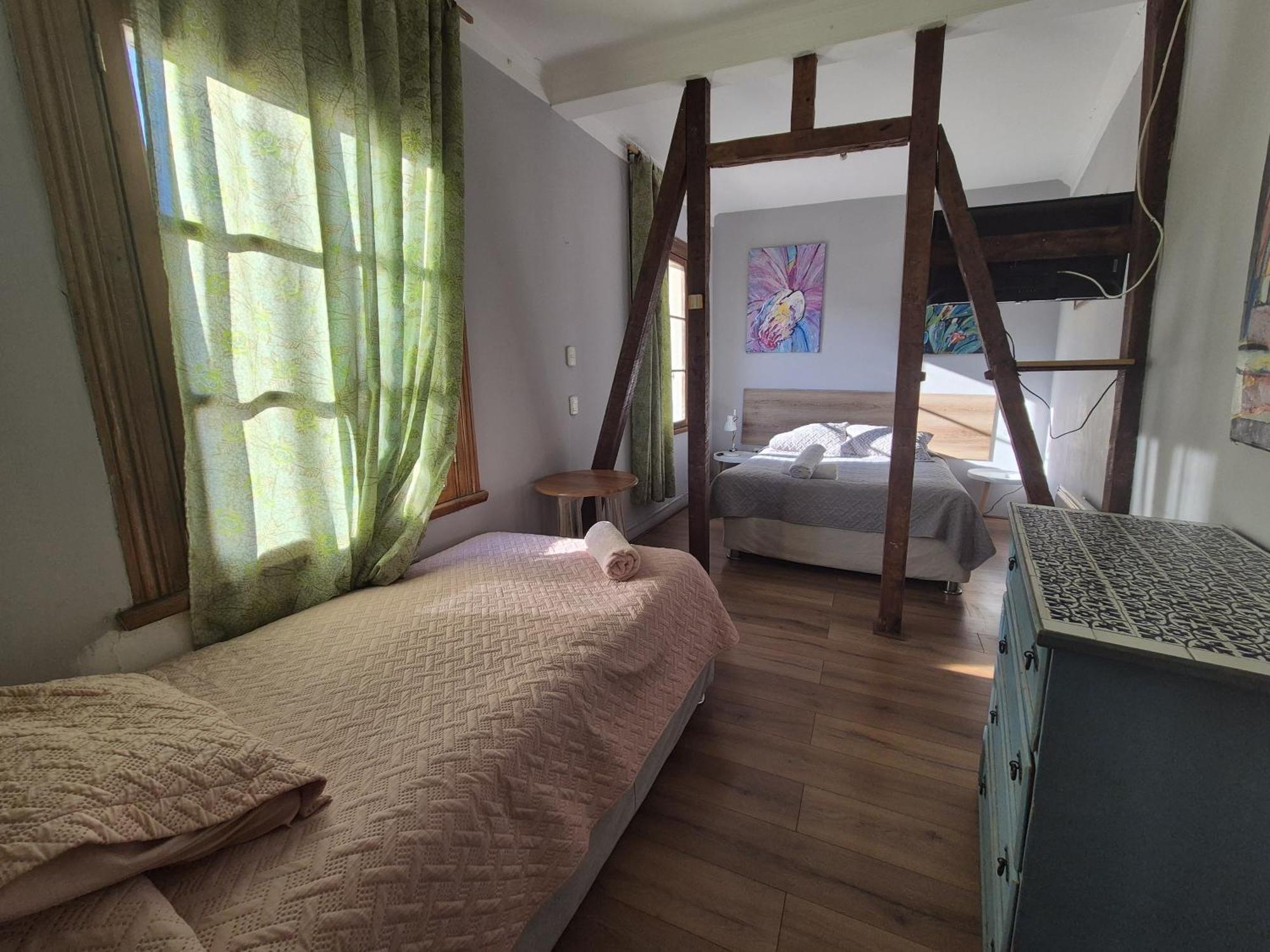 Casa Urriola B&B ヴァルパライソ エクステリア 写真